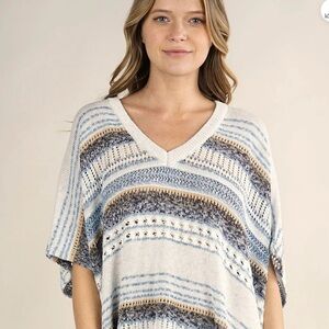 Love stitch Mixed Yarn Pancho Sweater